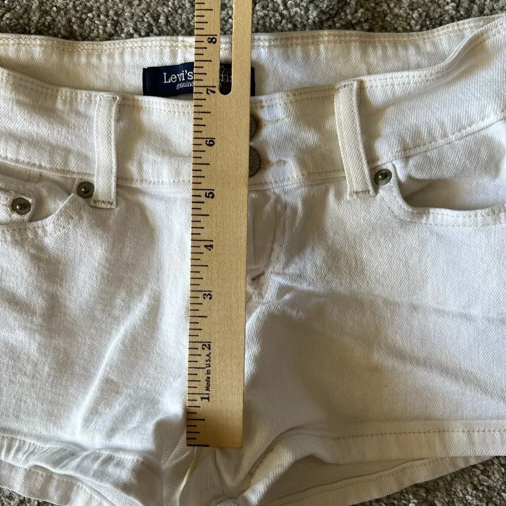 Levi’s shorts womens 7 white jean shorty shorts casual‎ denim vacation summer - Picture 9 of 10